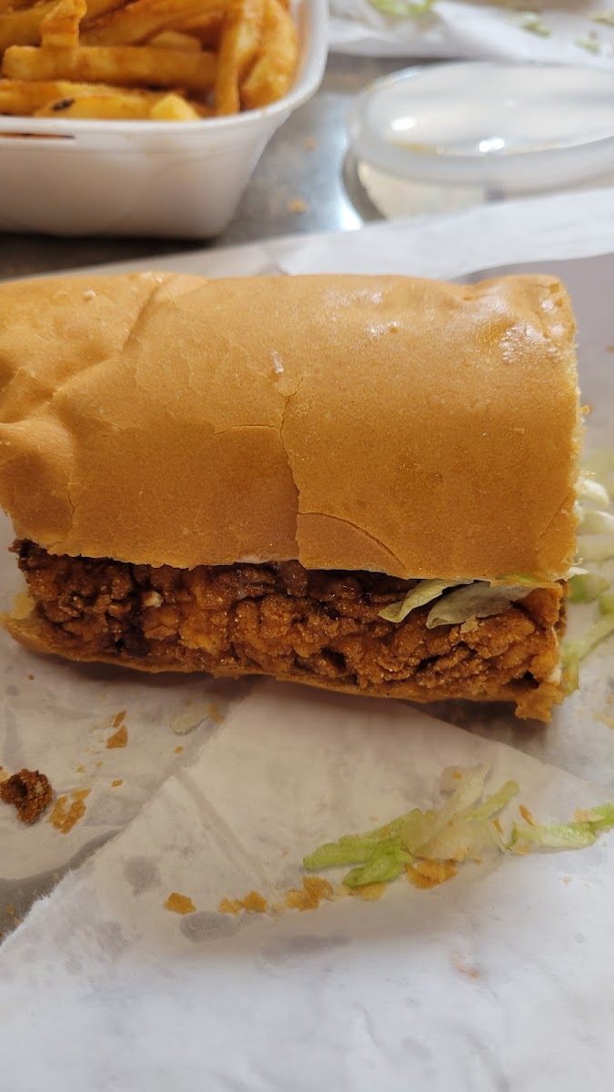 Fried chicken at NOLA Poboys, Bourbon Street New Orleans